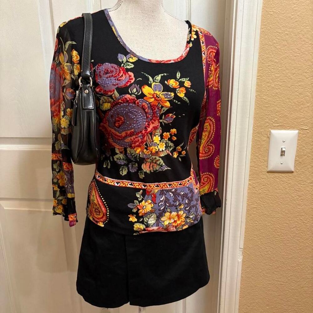 Temptation floral and paisley print blouse. Size medium